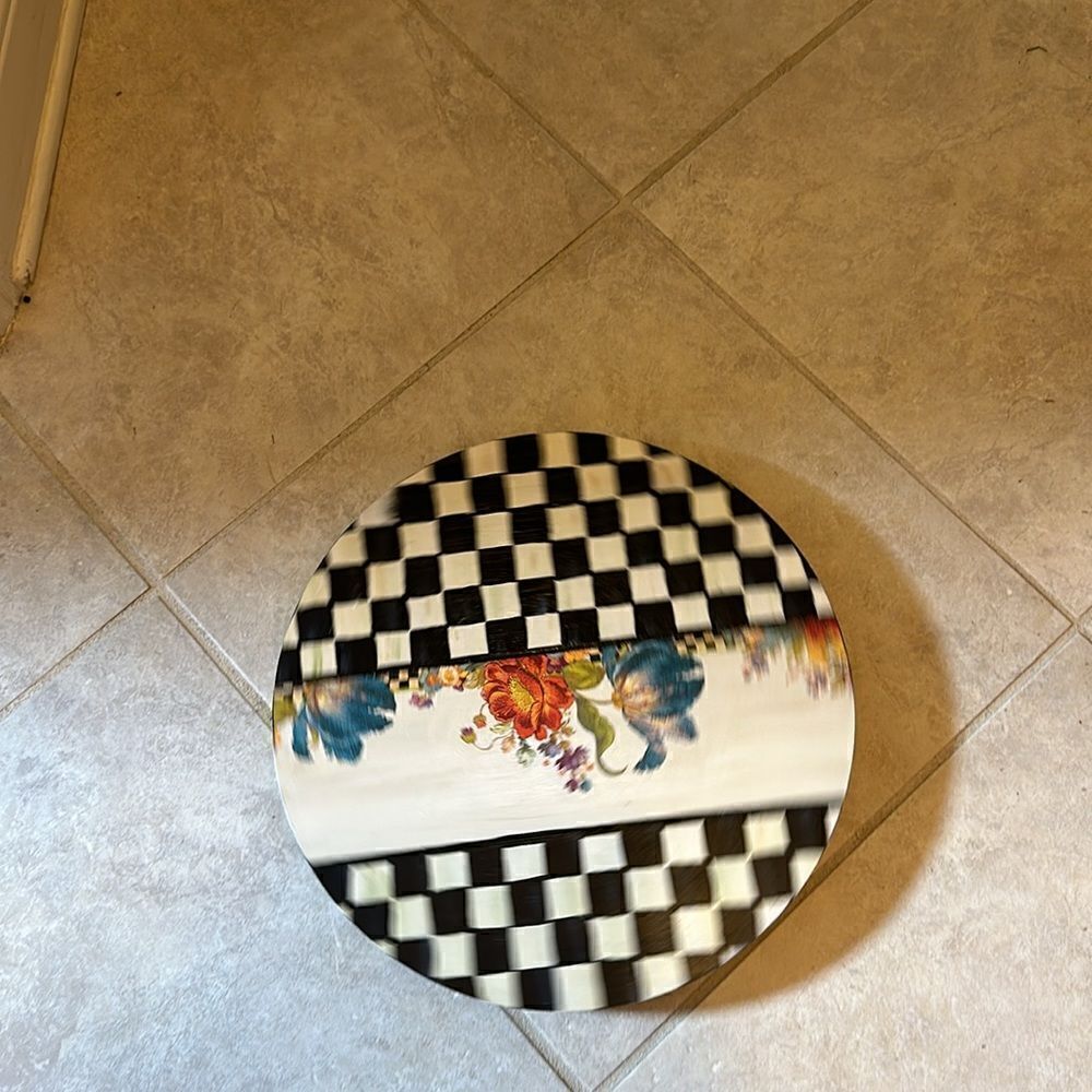 Hand Painted Lazy Susan - Picture 4 of 4